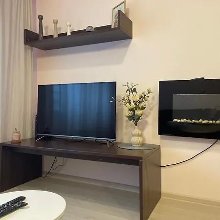 2br Near Gondola By Si Апартамент