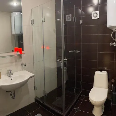 2br Near Gondola With Parking By Si Apartment