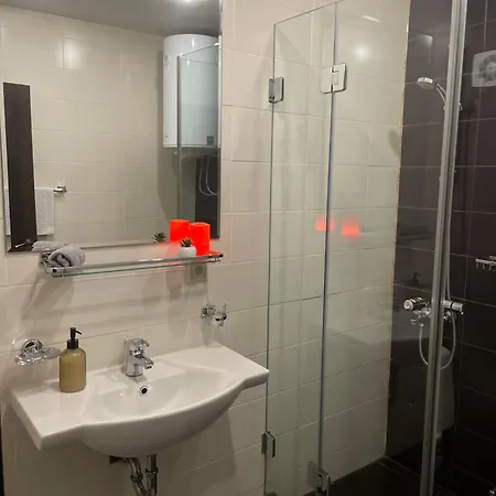 2br Near Gondola With Parking By Si *